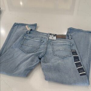Buckle BKE Denim in Soft Blue